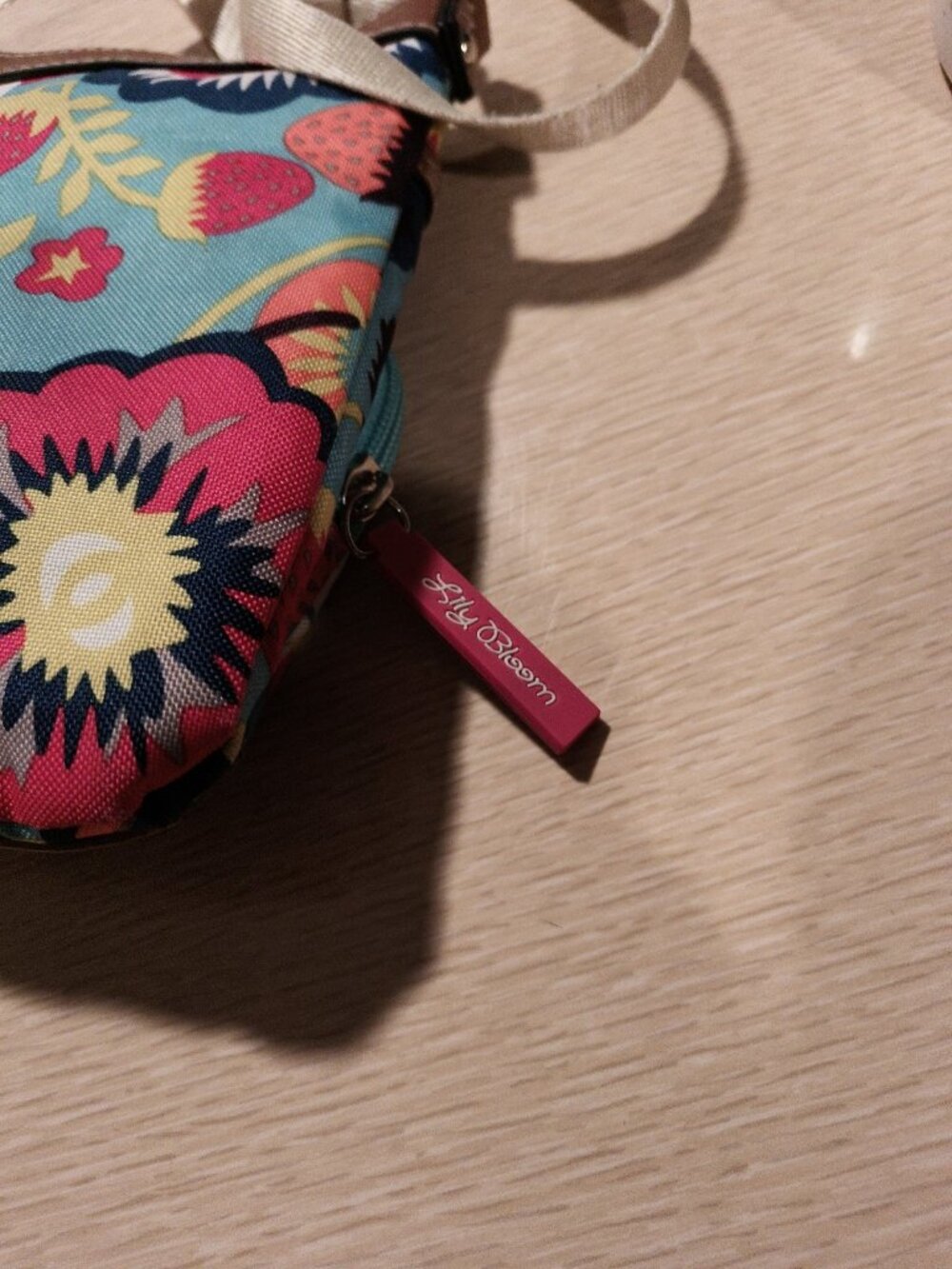 Lily Bloom Women's Crossbody Bag Purse Floral Pattern Just Adorable! - Picture 8 of 8
